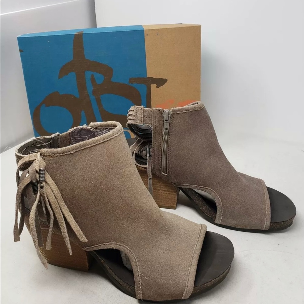 OTBT Sz 10 Free Spirit Peep Toe Sandal
